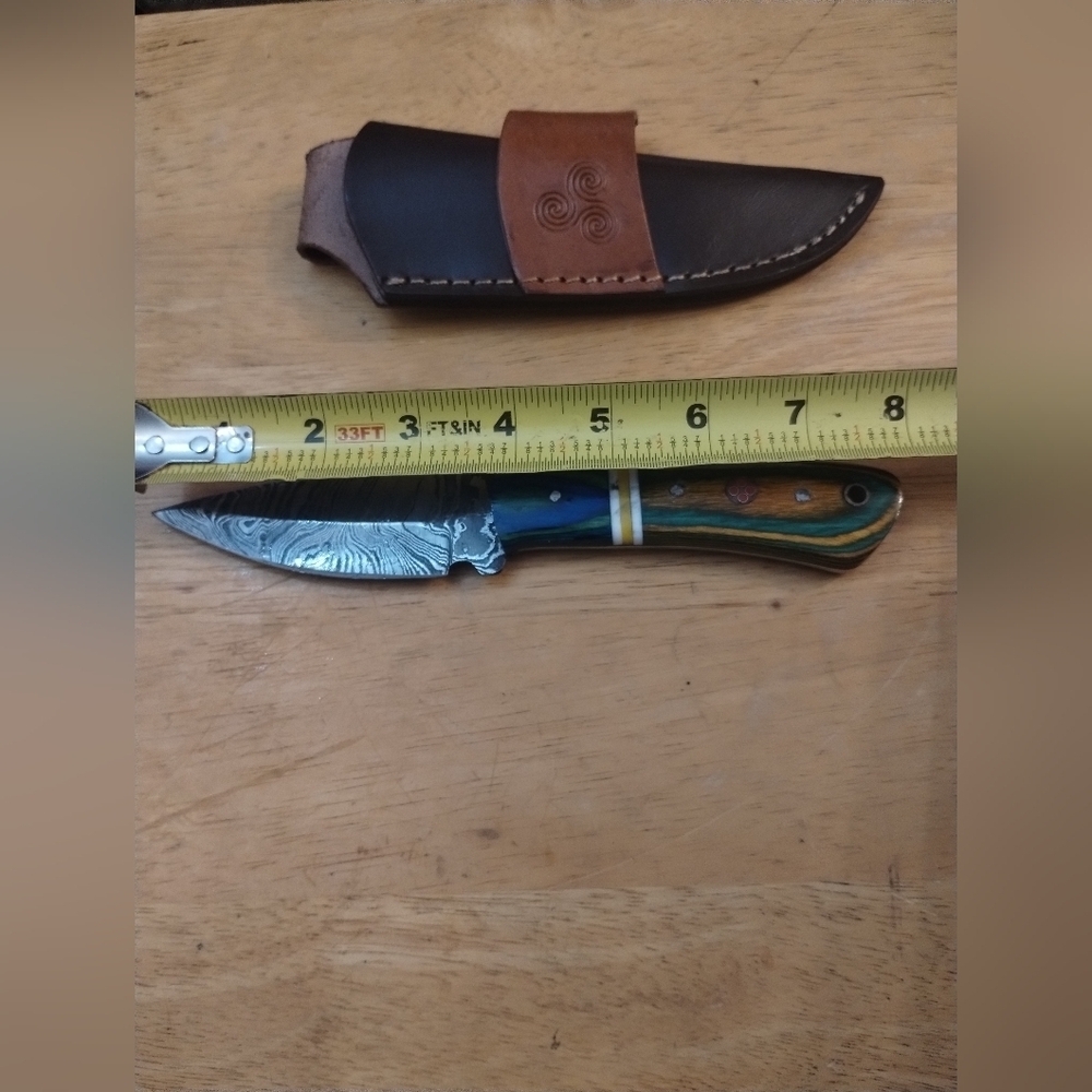 New Damascus steel blade men's hunting knife with sheath - Picture 8 of 9